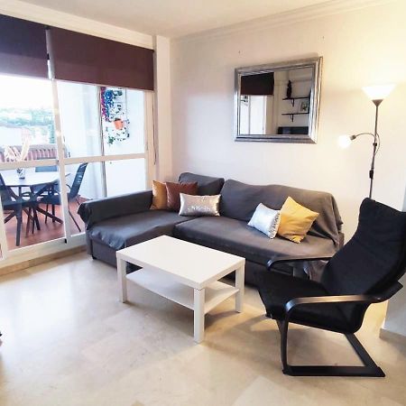 2Bdr Sunny Apartment With Pool And Private Parking In Benalmádena Εξωτερικό φωτογραφία