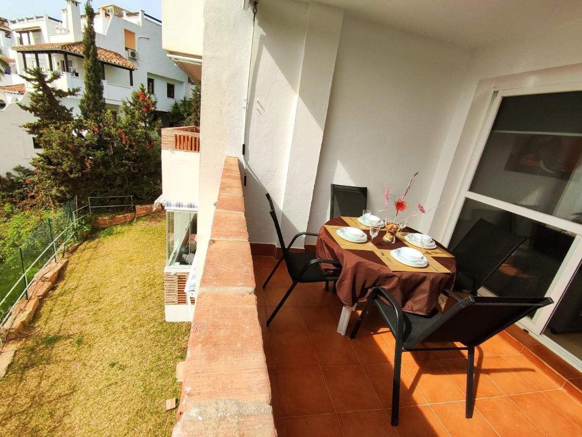 2Bdr Sunny Apartment With Pool And Private Parking In Benalmádena Εξωτερικό φωτογραφία