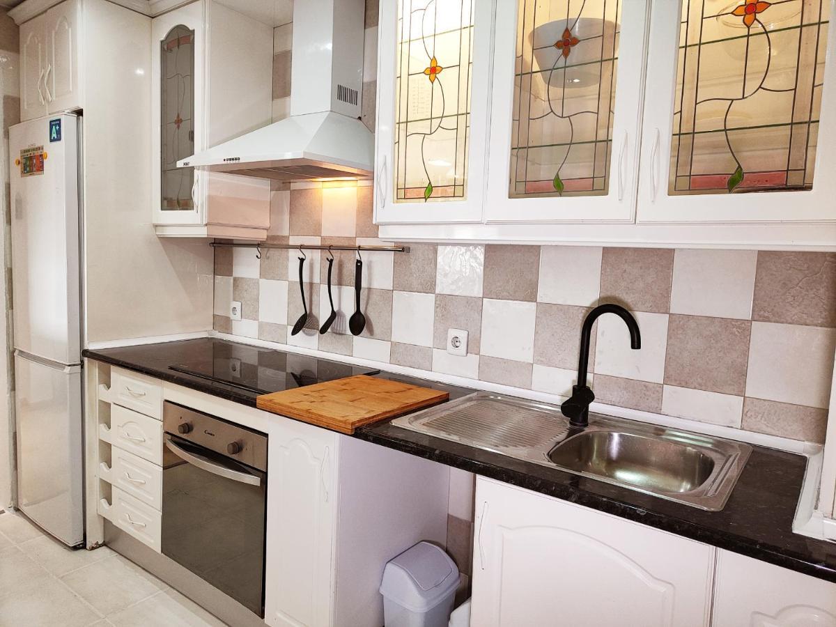 2Bdr Sunny Apartment With Pool And Private Parking In Benalmádena Εξωτερικό φωτογραφία