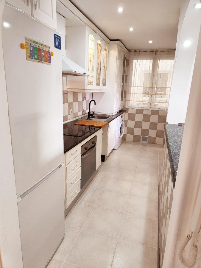 2Bdr Sunny Apartment With Pool And Private Parking In Benalmádena Εξωτερικό φωτογραφία