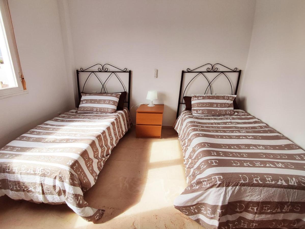 2Bdr Sunny Apartment With Pool And Private Parking In Benalmádena Εξωτερικό φωτογραφία