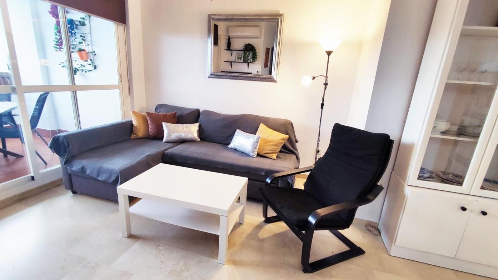 2Bdr Sunny Apartment With Pool And Private Parking In Benalmádena Εξωτερικό φωτογραφία